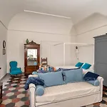 Casa Cantasol - *